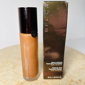 Becca Aqua Luminous Perfecting Foundation Deep Bronze NIB‎